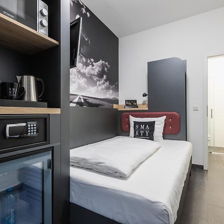 Smarty Airport Cologne Hotel - Kontaktloser Self Check-In Εξωτερικό φωτογραφία