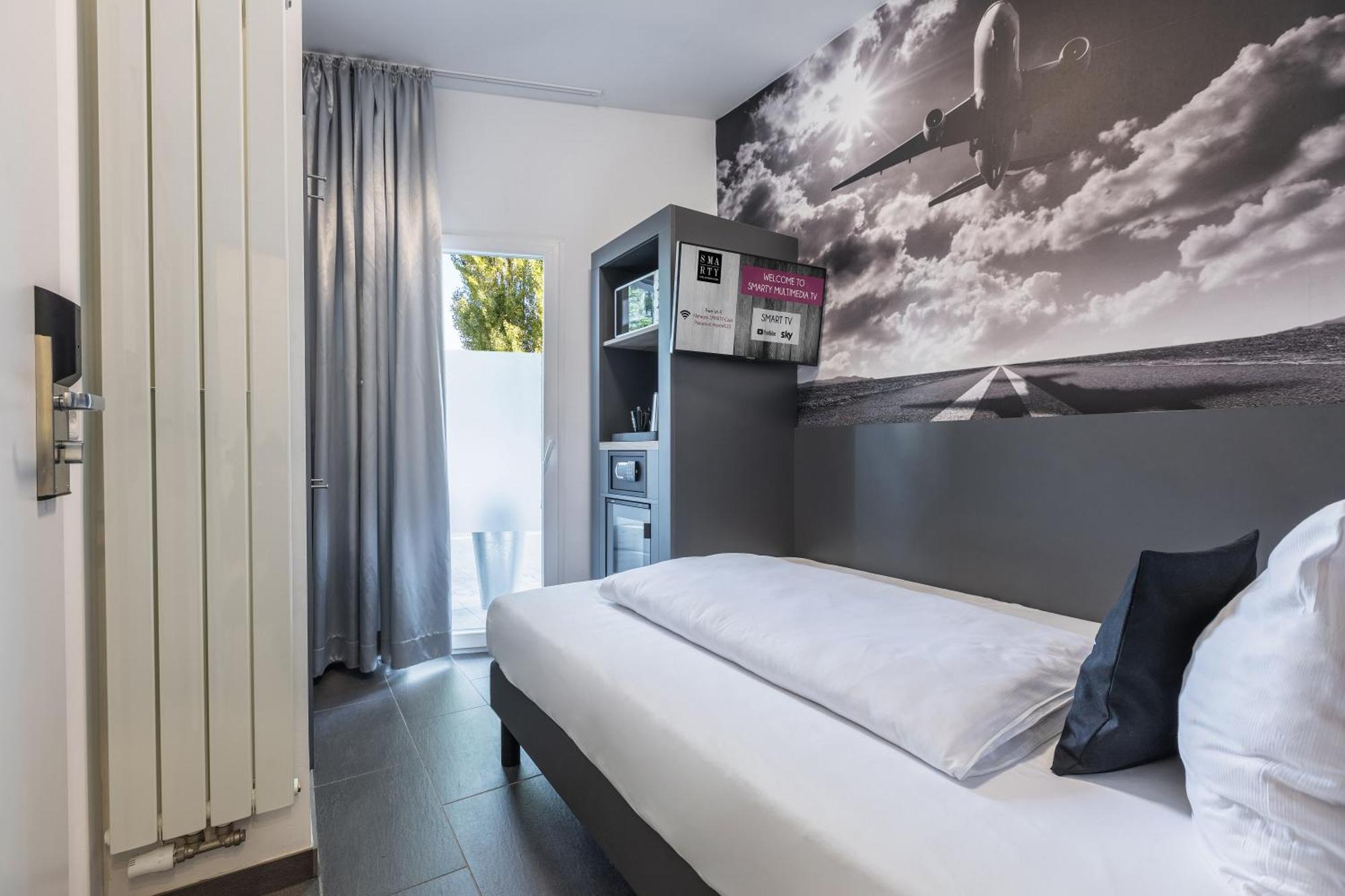 Smarty Airport Cologne Hotel - Kontaktloser Self Check-In Εξωτερικό φωτογραφία