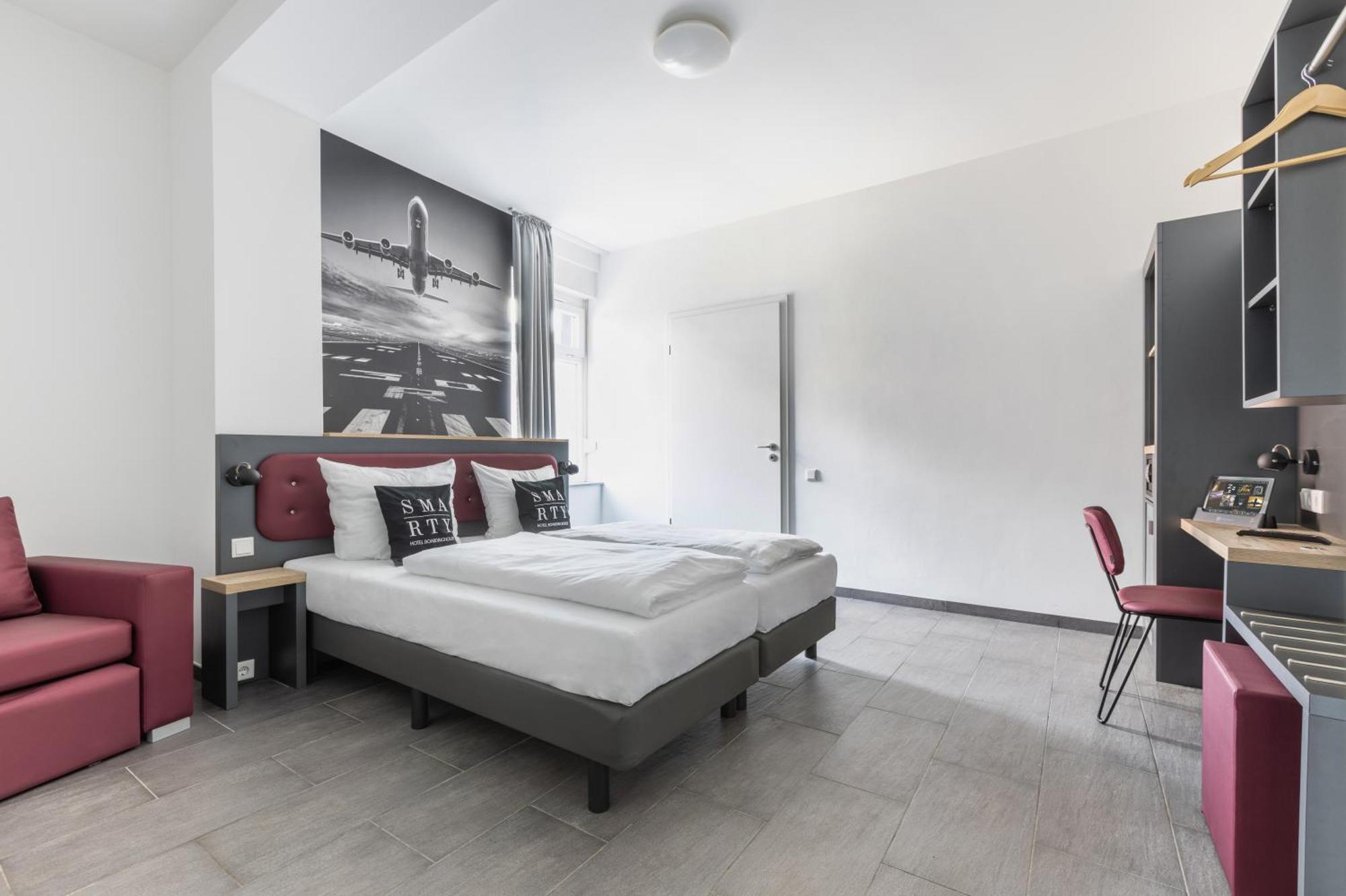 Smarty Airport Cologne Hotel - Kontaktloser Self Check-In Εξωτερικό φωτογραφία