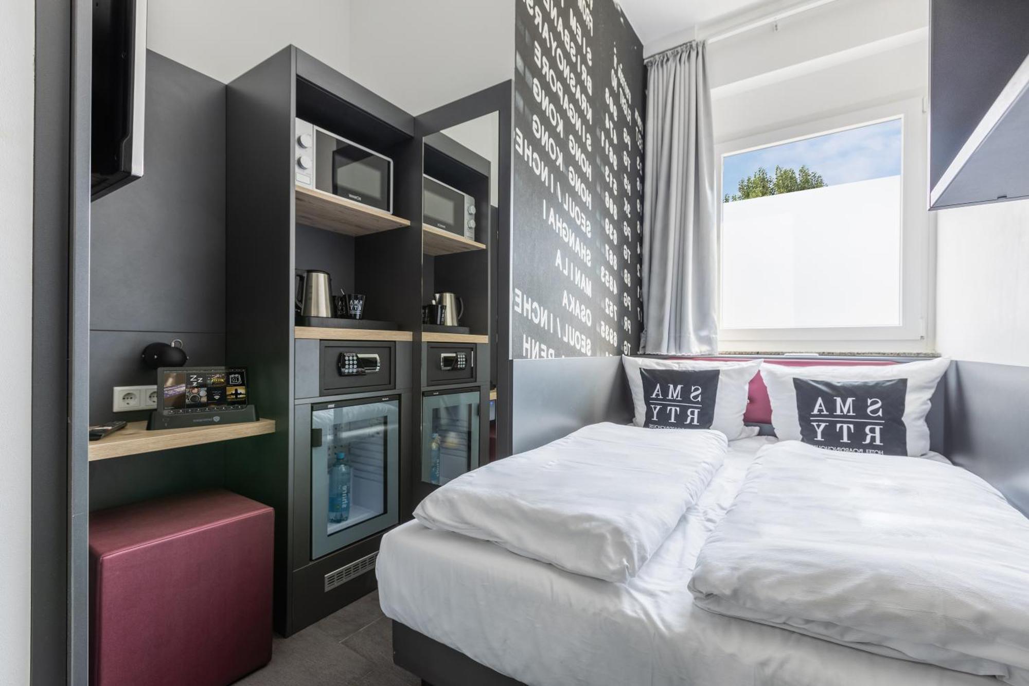 Smarty Airport Cologne Hotel - Kontaktloser Self Check-In Εξωτερικό φωτογραφία