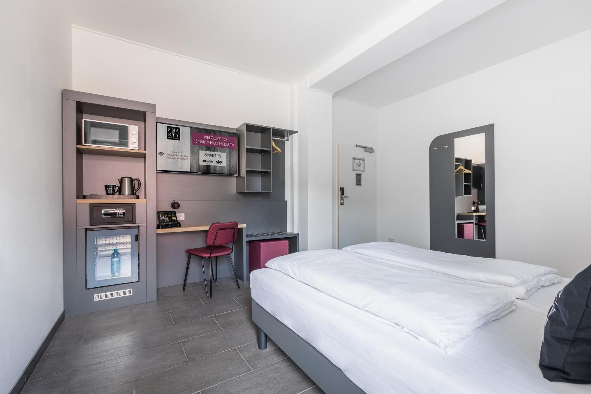 Smarty Airport Cologne Hotel - Kontaktloser Self Check-In Εξωτερικό φωτογραφία