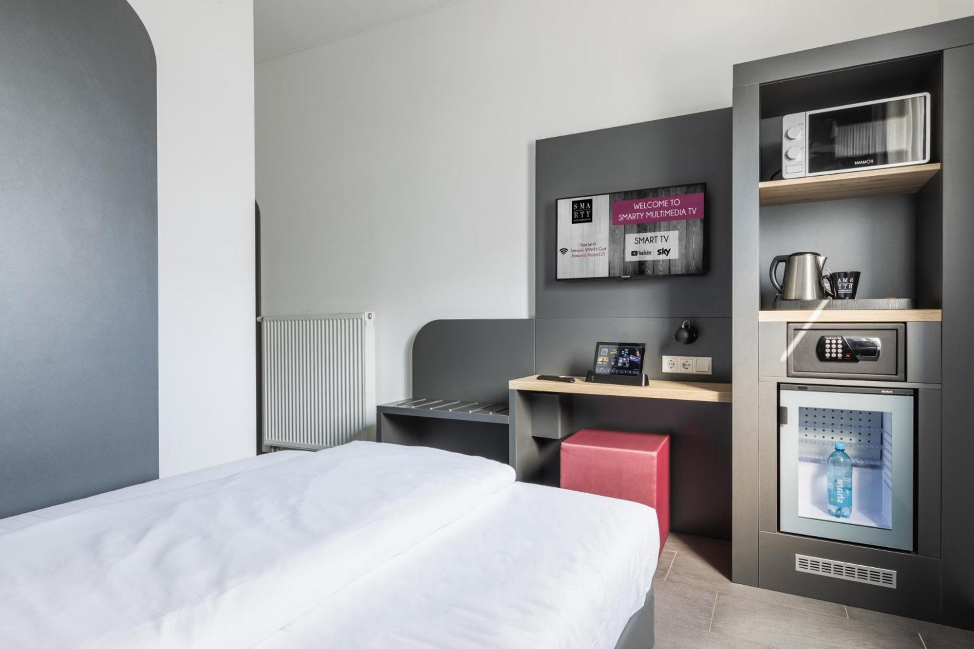 Smarty Airport Cologne Hotel - Kontaktloser Self Check-In Εξωτερικό φωτογραφία