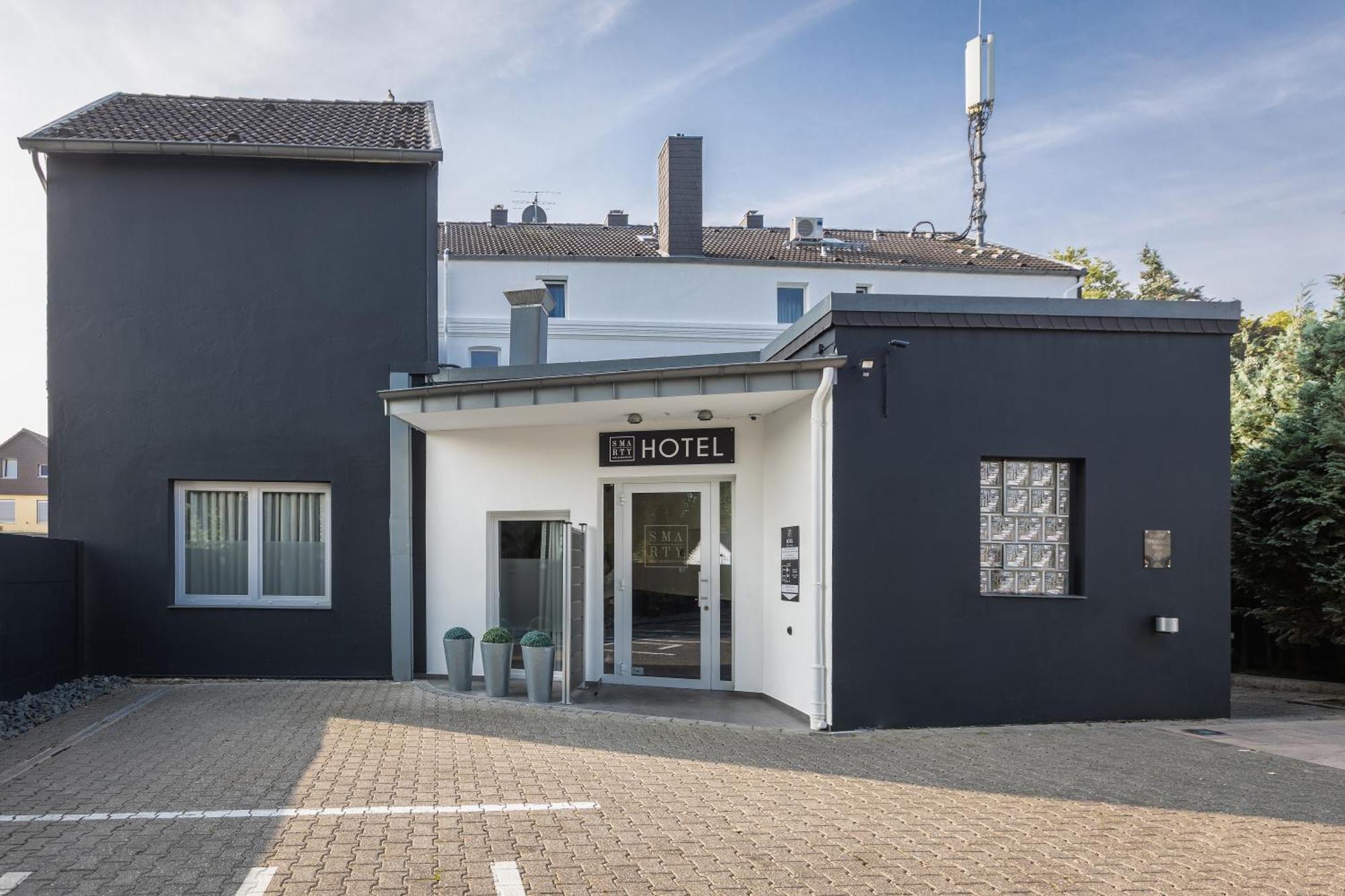 Smarty Airport Cologne Hotel - Kontaktloser Self Check-In Εξωτερικό φωτογραφία